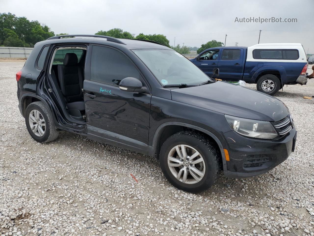 2016 Volkswagen Tiguan S Black vin: WVGAV7AX1GW603651