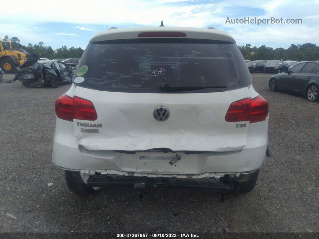 2017 Volkswagen Tiguan   White vin: WVGAV7AX1HW513546