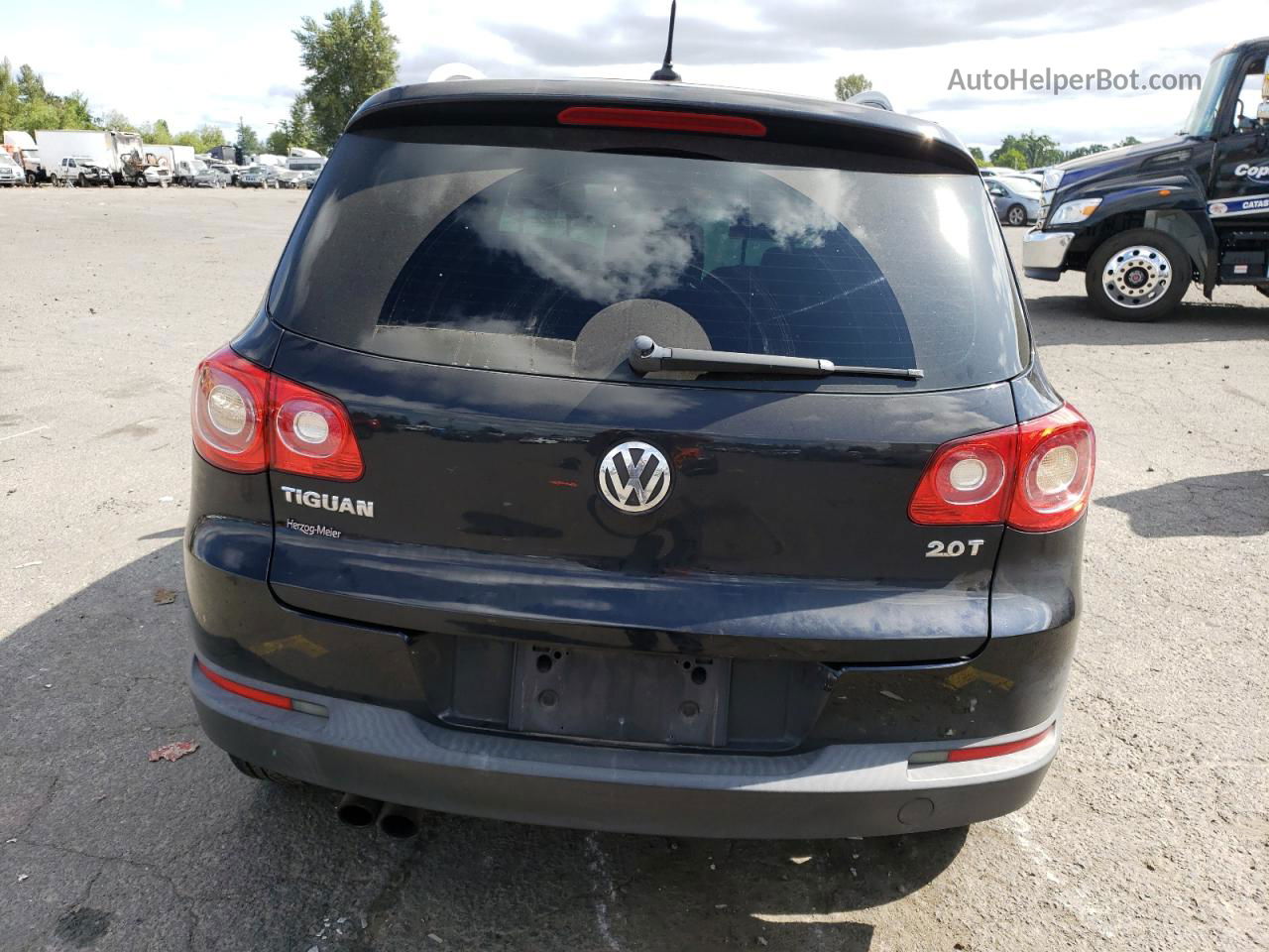 2010 Volkswagen Tiguan S Black vin: WVGAV7AX2AW002904