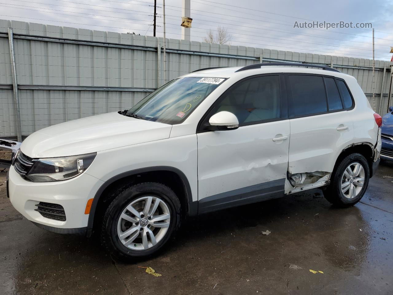 2016 Volkswagen Tiguan S White vin: WVGAV7AX2GW517801