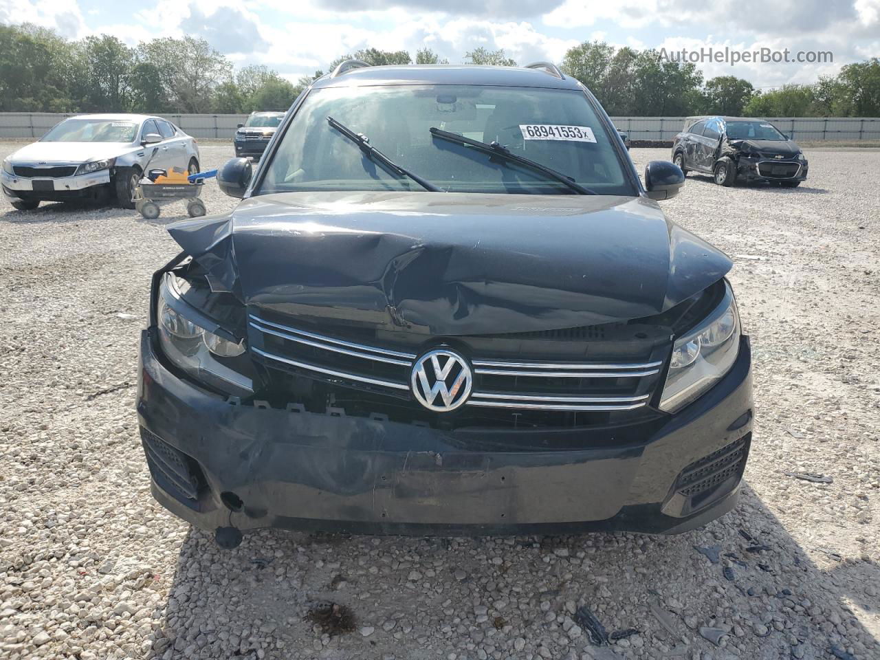 2016 Volkswagen Tiguan S Черный vin: WVGAV7AX2GW600645