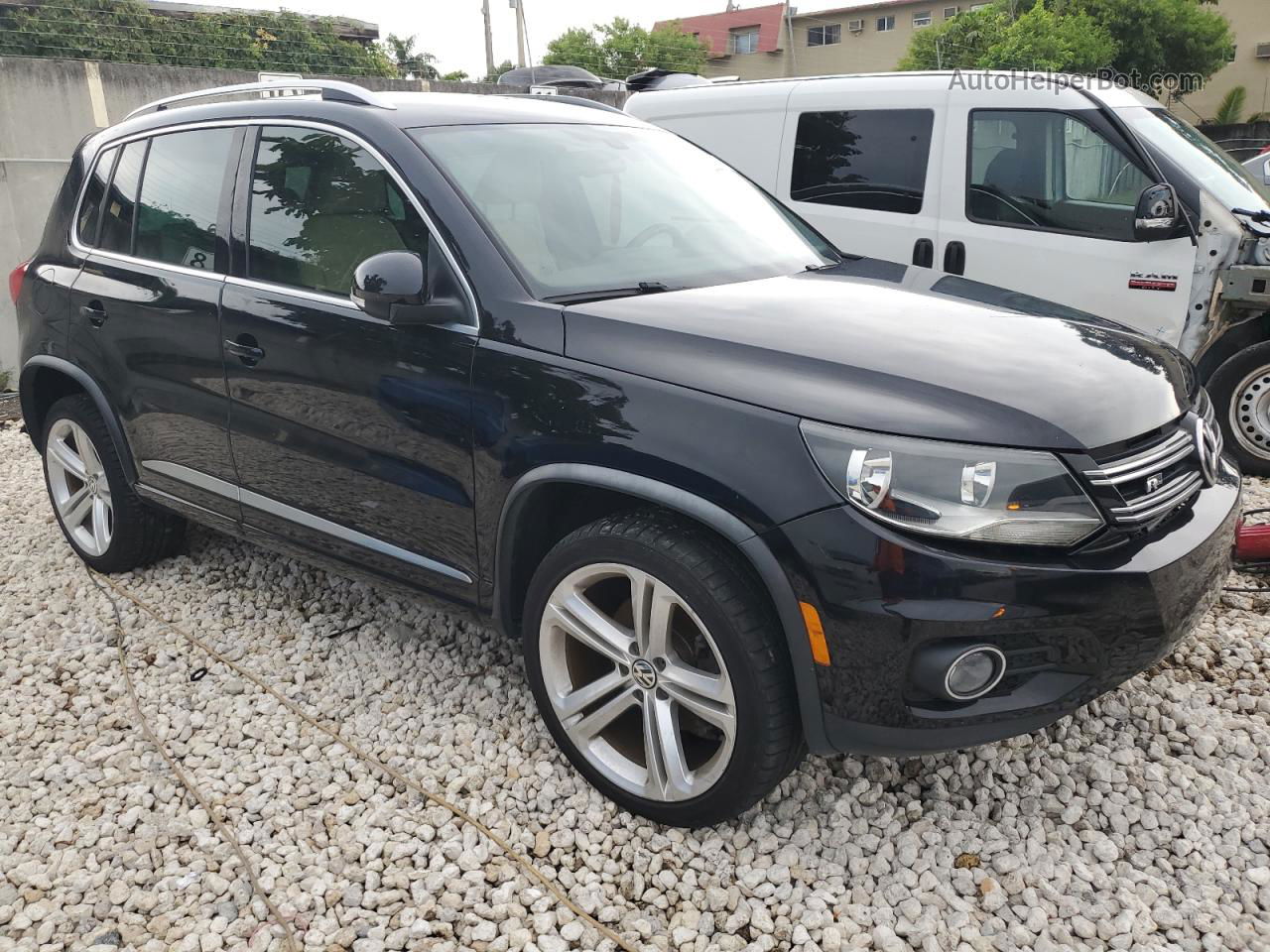 2016 Volkswagen Tiguan S Black vin: WVGAV7AX2GW613296