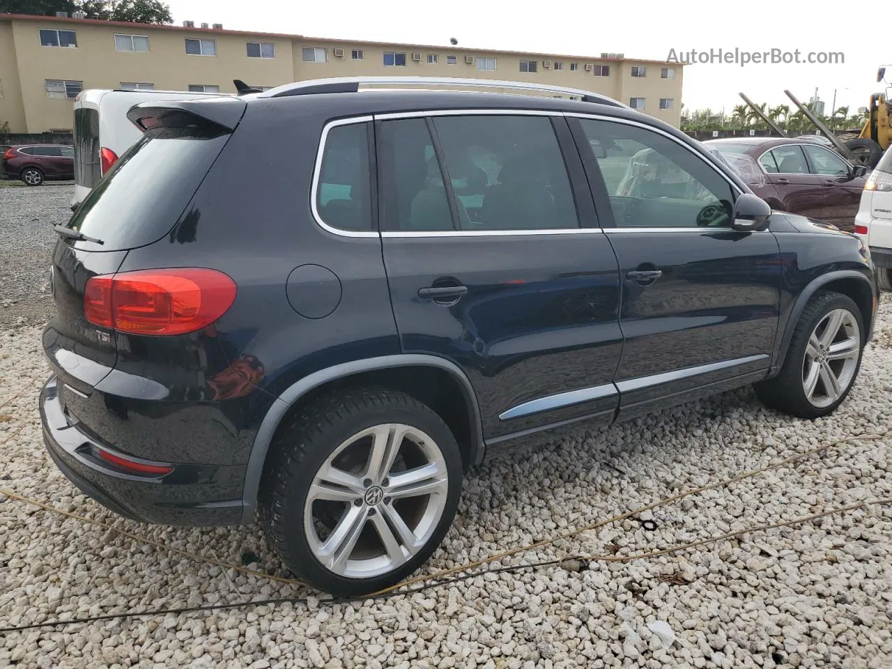 2016 Volkswagen Tiguan S Black vin: WVGAV7AX2GW613296