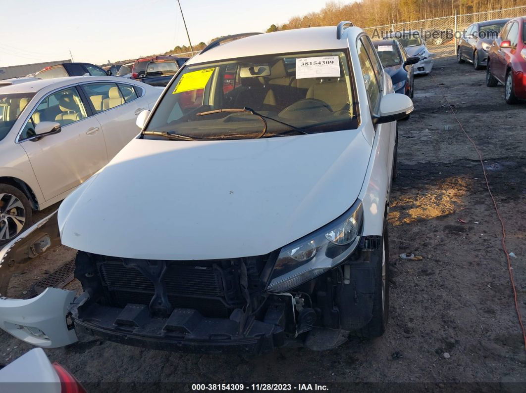 2017 Volkswagen Tiguan 2.0t/2.0t S White vin: WVGAV7AX2HK043583