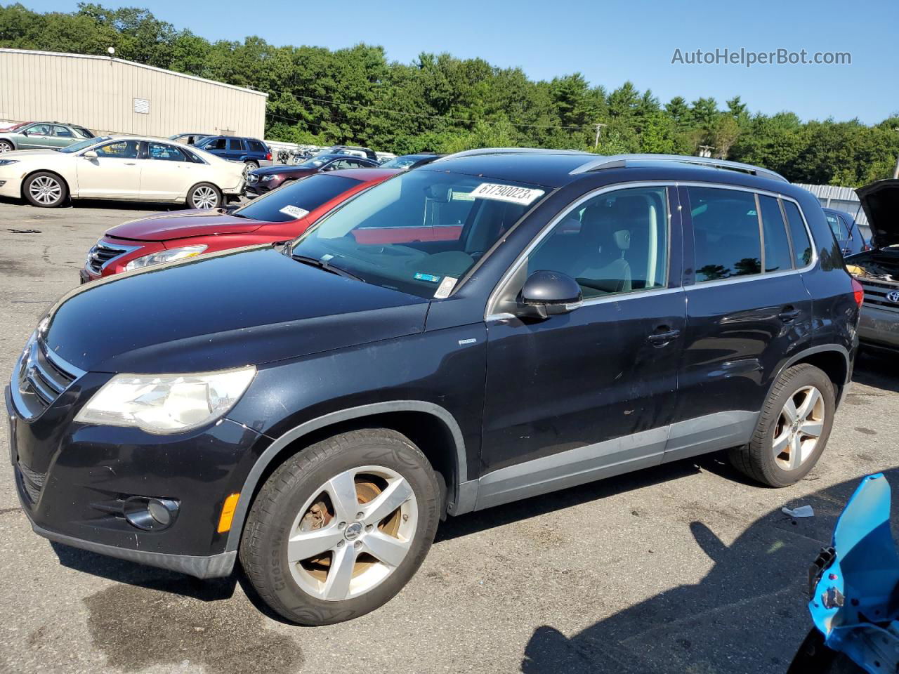 2010 Volkswagen Tiguan S Black vin: WVGAV7AX3AW523372