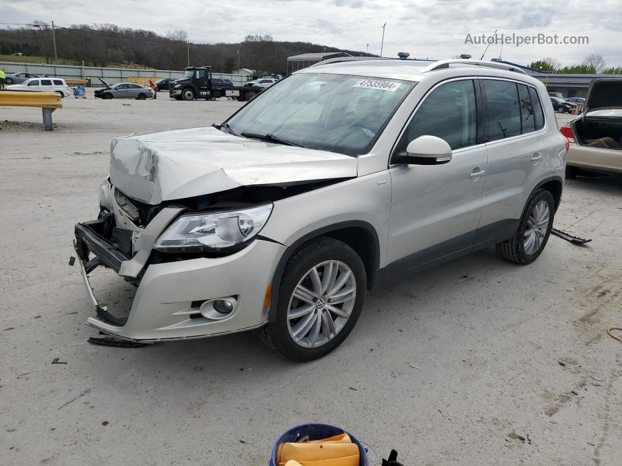 2010 Volkswagen Tiguan S Gray vin: WVGAV7AX3AW535716