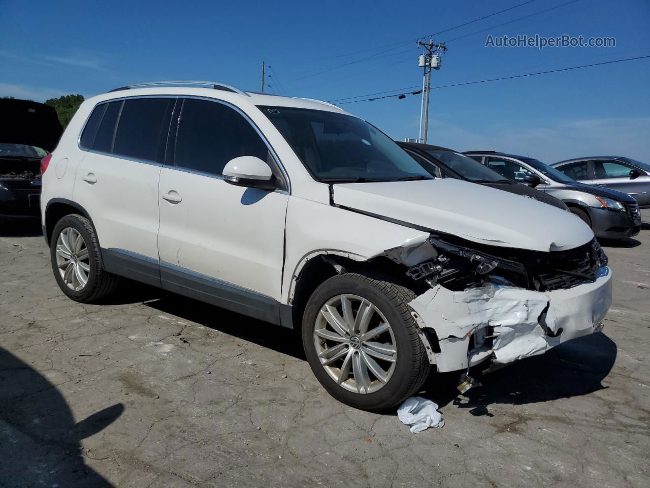 2013 Volkswagen Tiguan S White vin: WVGAV7AX3DW544856