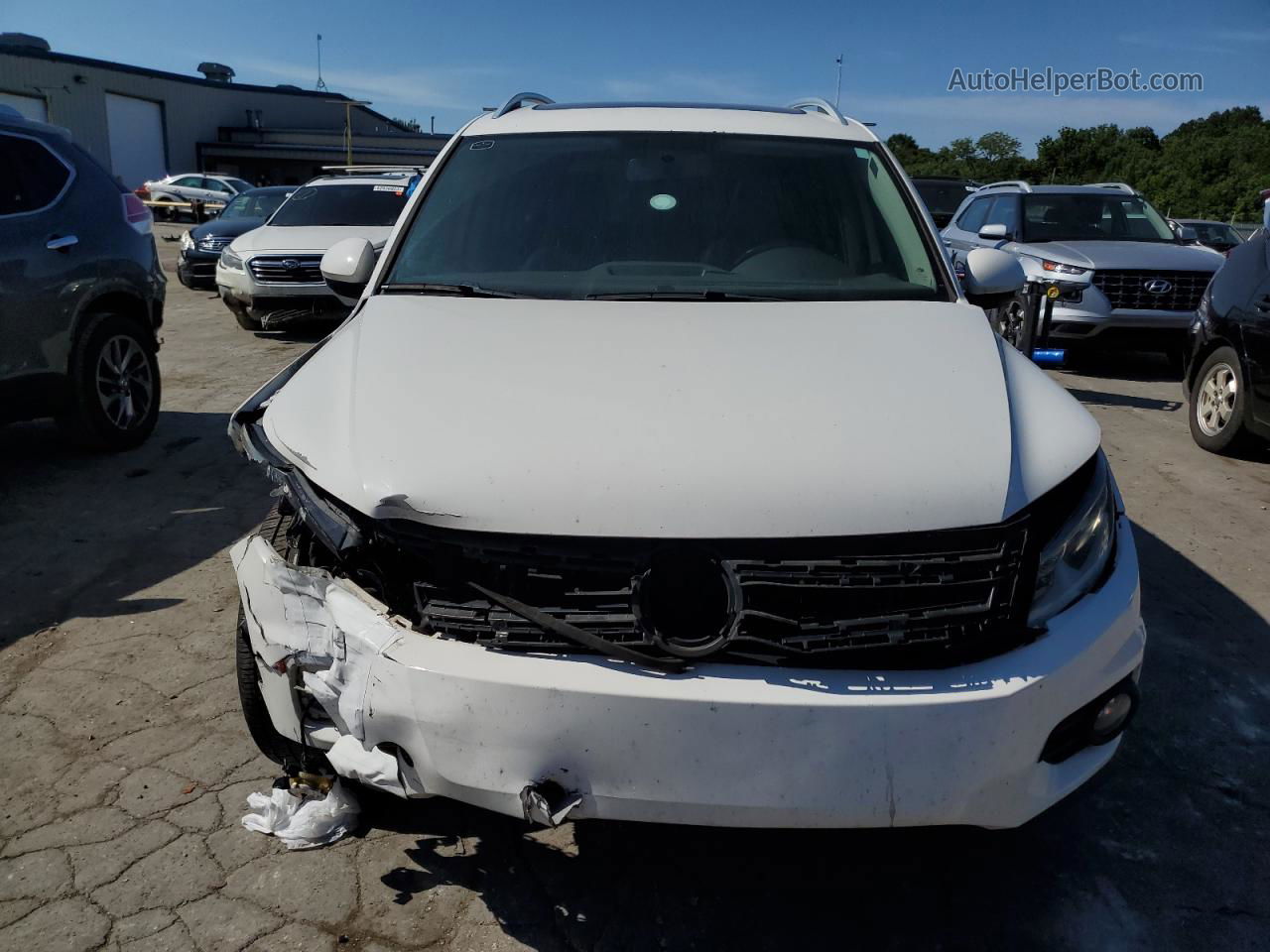 2013 Volkswagen Tiguan S White vin: WVGAV7AX3DW544856