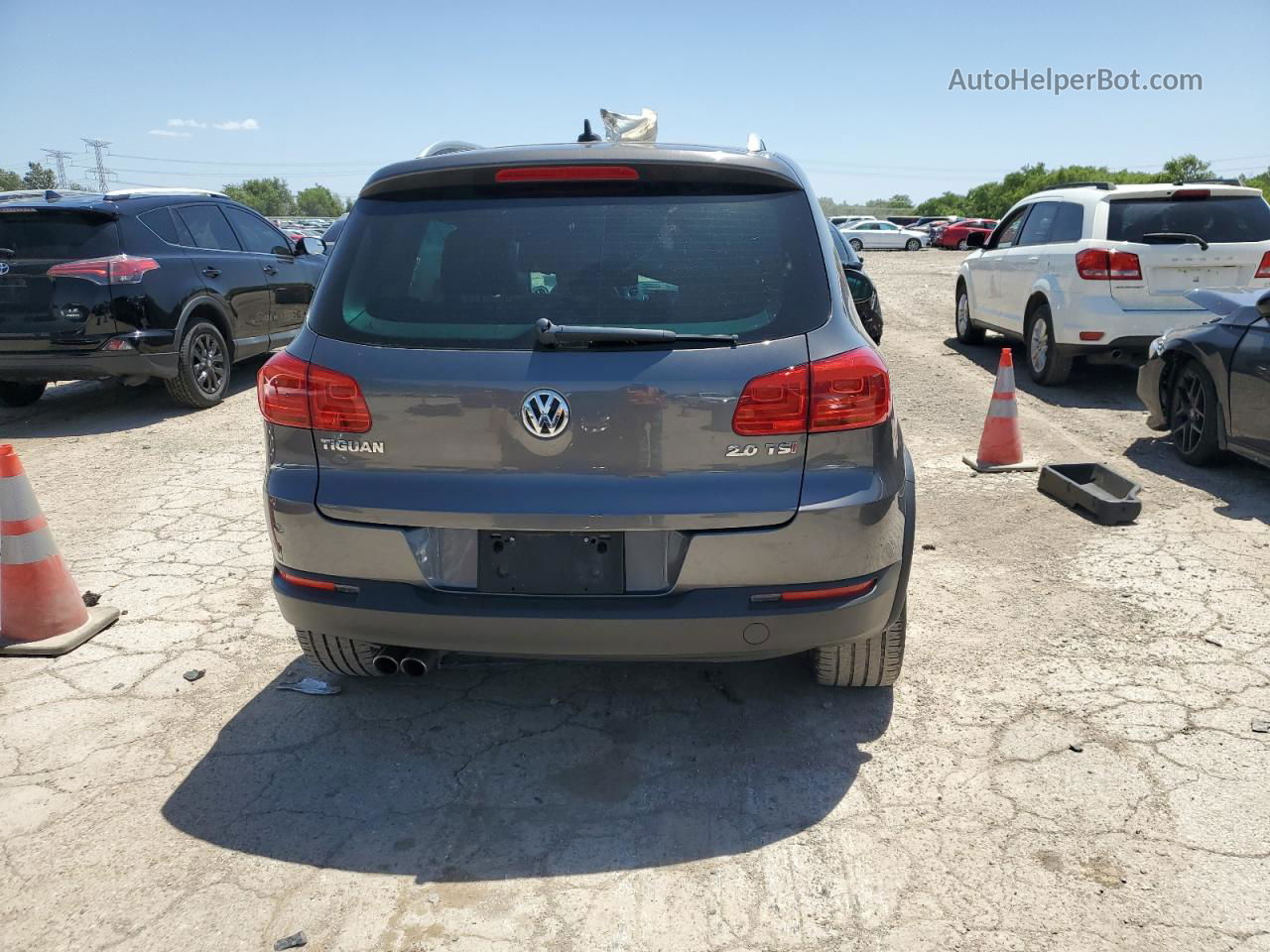 2013 Volkswagen Tiguan S Gray vin: WVGAV7AX3DW547109