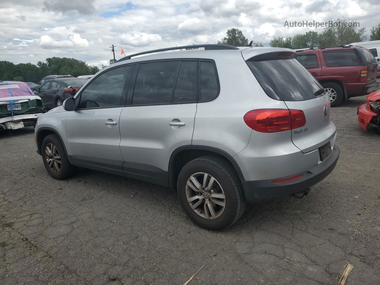 2016 Volkswagen Tiguan S Silver vin: WVGAV7AX3GW537247