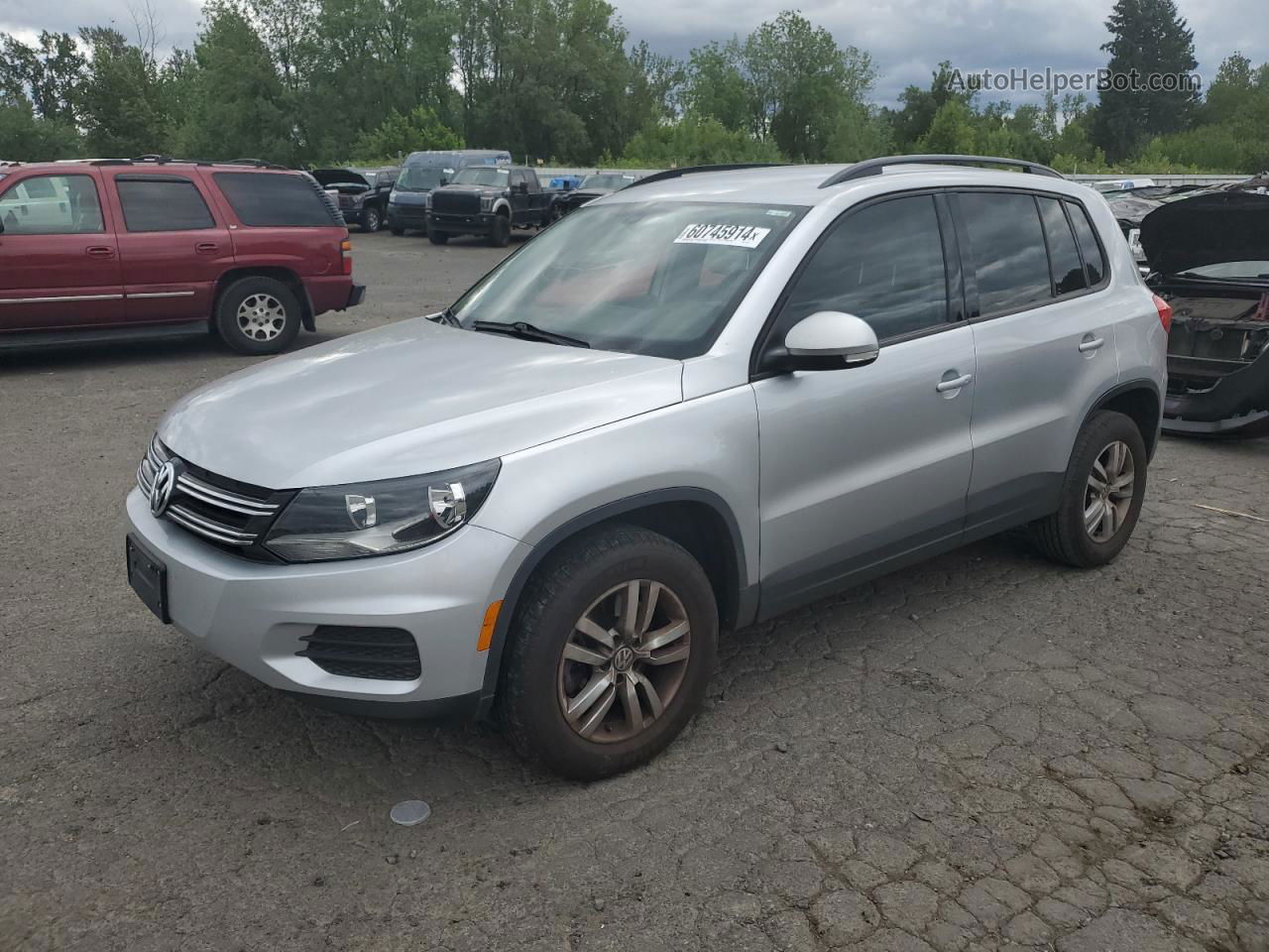 2016 Volkswagen Tiguan S Silver vin: WVGAV7AX3GW537247