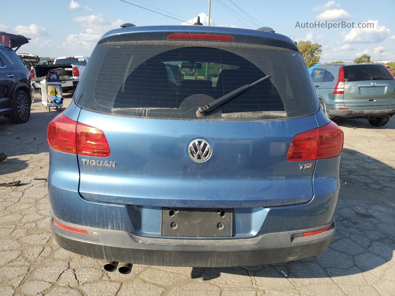 2017 Volkswagen Tiguan S Синий vin: WVGAV7AX3HW510941
