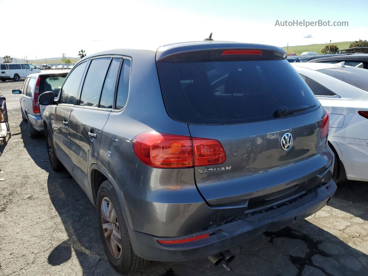 2013 Volkswagen Tiguan S Gray vin: WVGAV7AX4DW021247