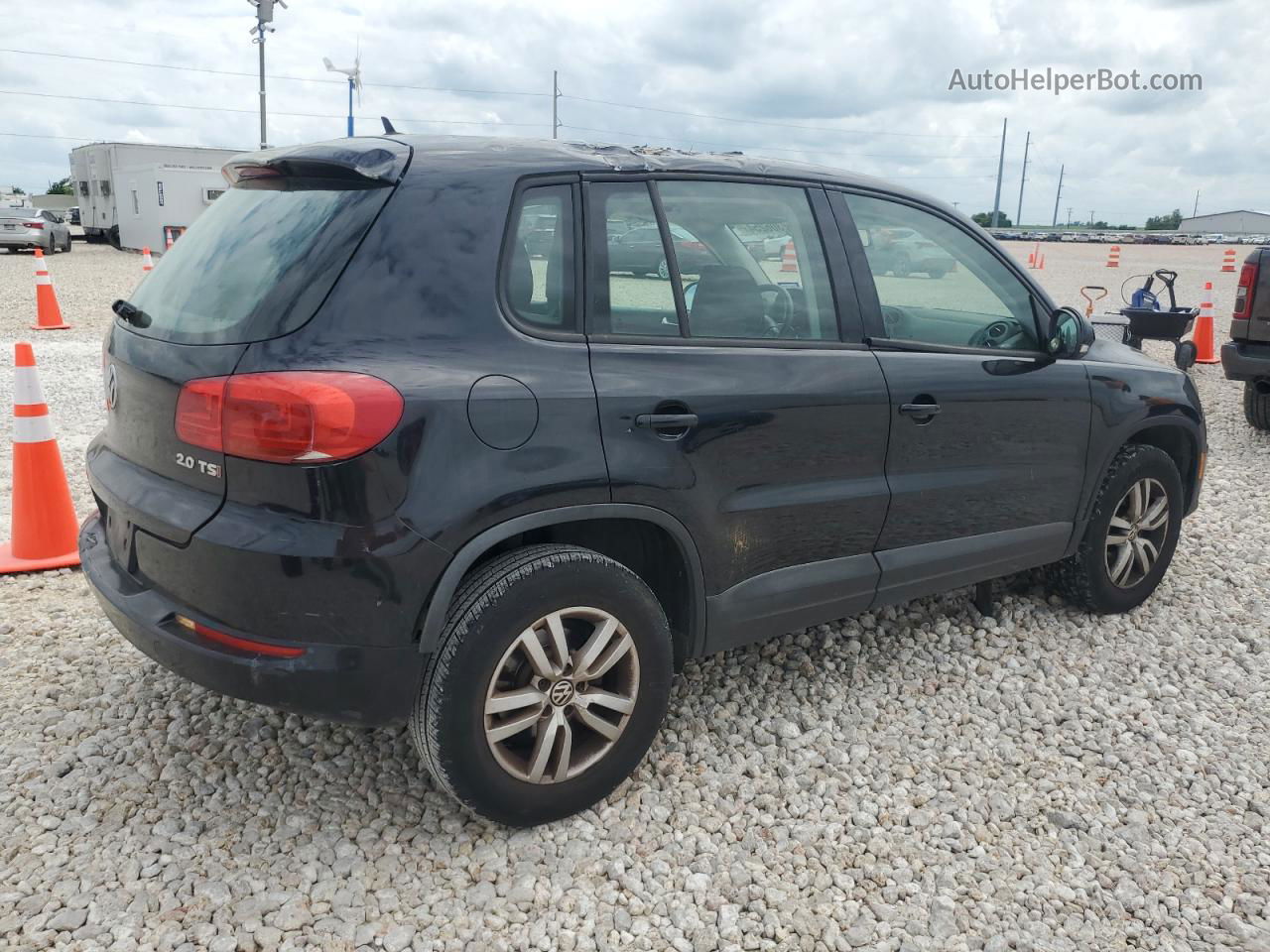 2013 Volkswagen Tiguan S Black vin: WVGAV7AX4DW537401