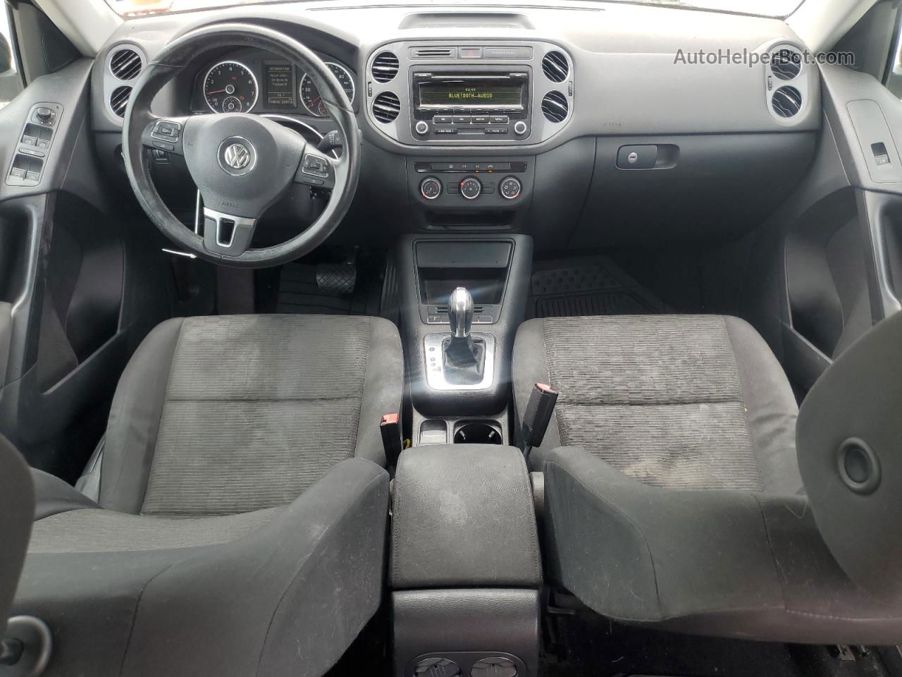 2013 Volkswagen Tiguan S Черный vin: WVGAV7AX4DW537401