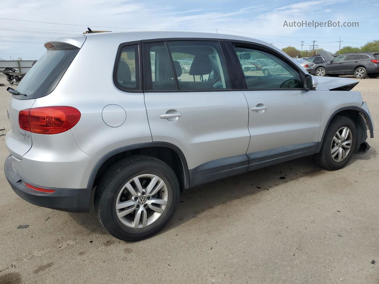 2013 Volkswagen Tiguan S Silver vin: WVGAV7AX4DW557731