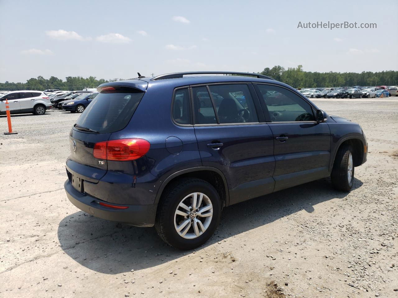 2016 Volkswagen Tiguan S Blue vin: WVGAV7AX4GW031300