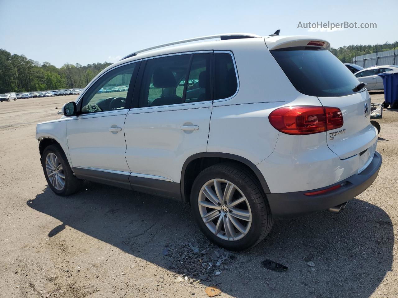 2016 Volkswagen Tiguan S White vin: WVGAV7AX4GW513457