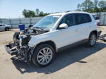 2016 Volkswagen Tiguan S Белый vin: WVGAV7AX4GW513457