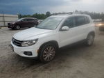 2016 Volkswagen Tiguan S Белый vin: WVGAV7AX4GW527553