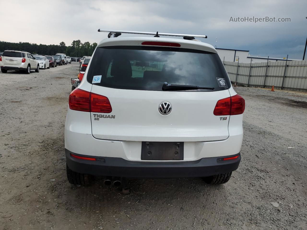 2016 Volkswagen Tiguan S White vin: WVGAV7AX4GW527553