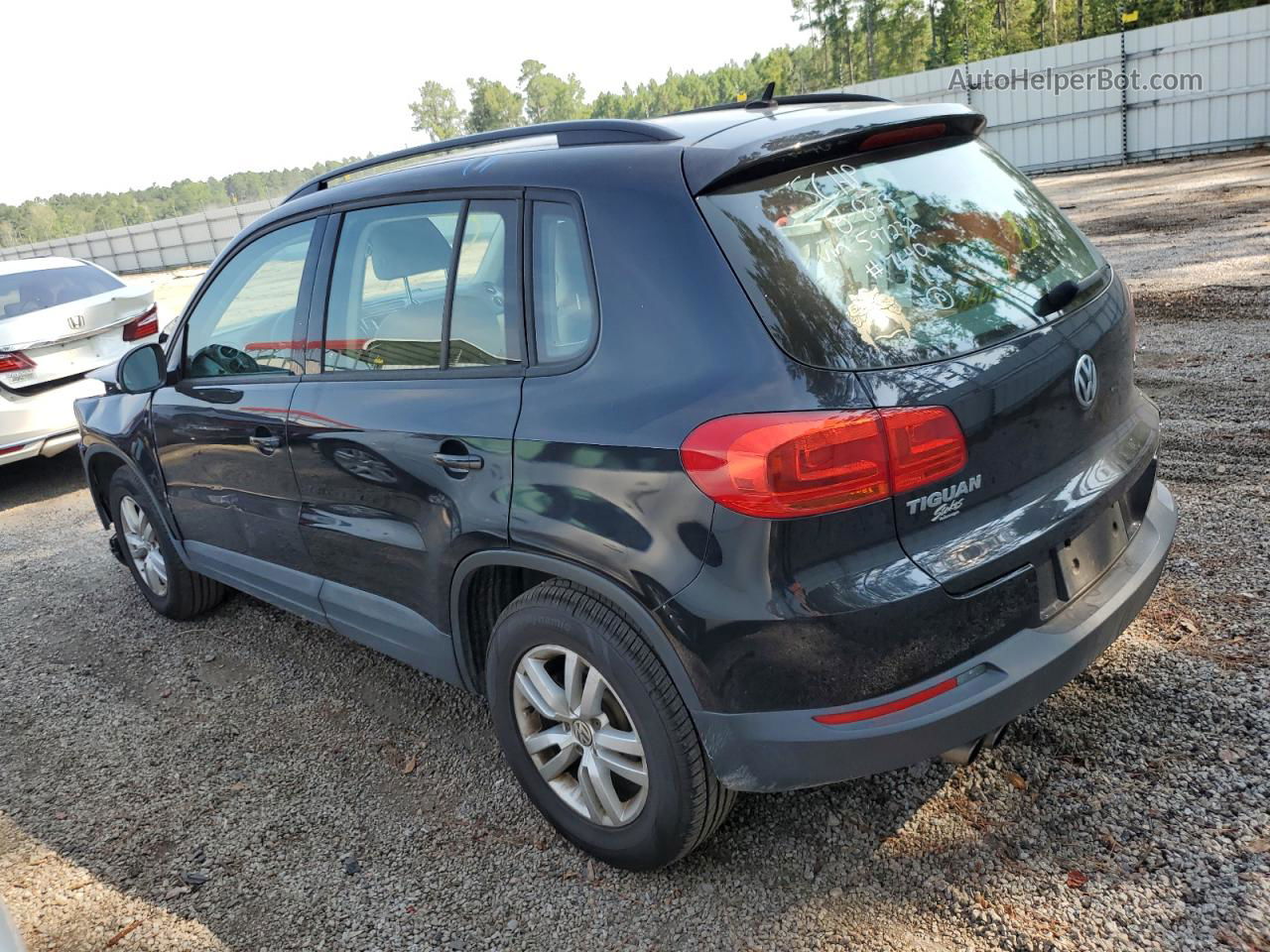 2016 Volkswagen Tiguan S Black vin: WVGAV7AX4GW597232