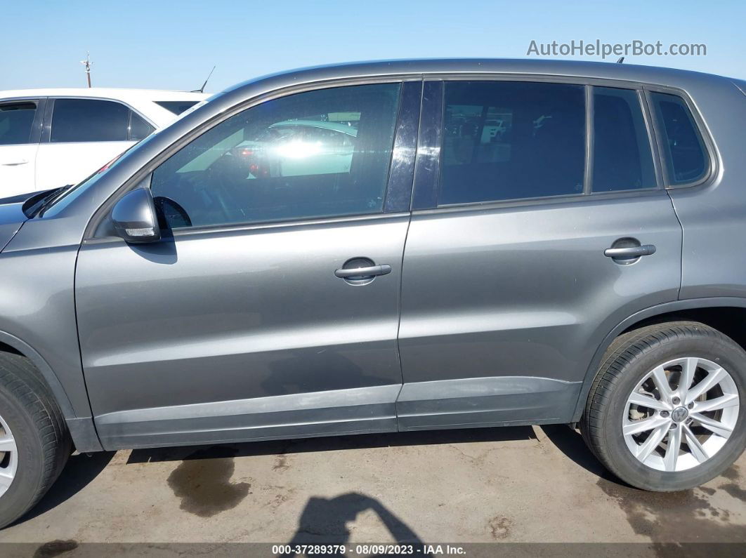 2017 Volkswagen Tiguan   Gray vin: WVGAV7AX4HK051569