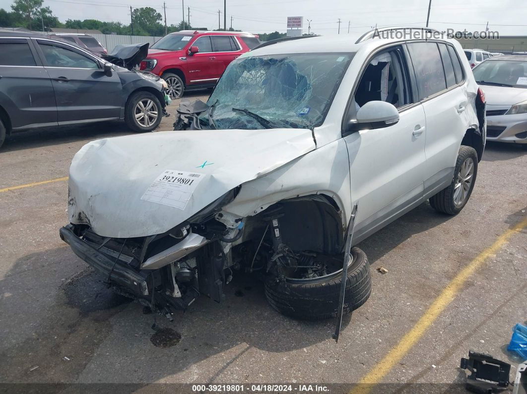 2018 Volkswagen Tiguan Limited 2.0t White vin: WVGAV7AX4JK006105