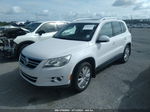 2010 Volkswagen Tiguan Wolfsburg White vin: WVGAV7AX5AW516472