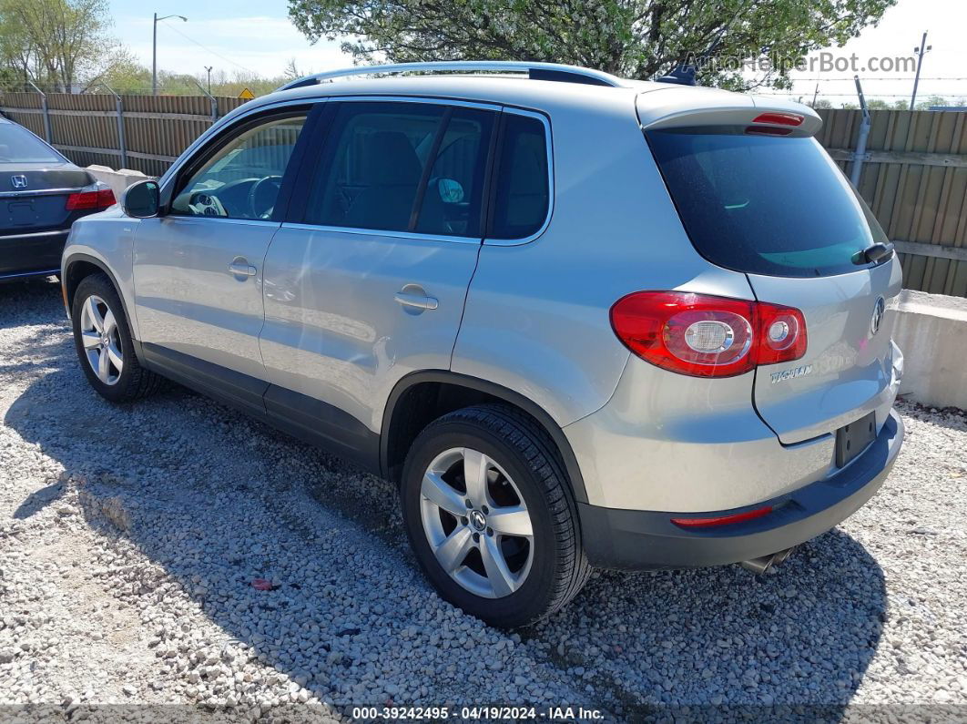 2010 Volkswagen Tiguan Wolfsburg Edition Silver vin: WVGAV7AX5AW520067