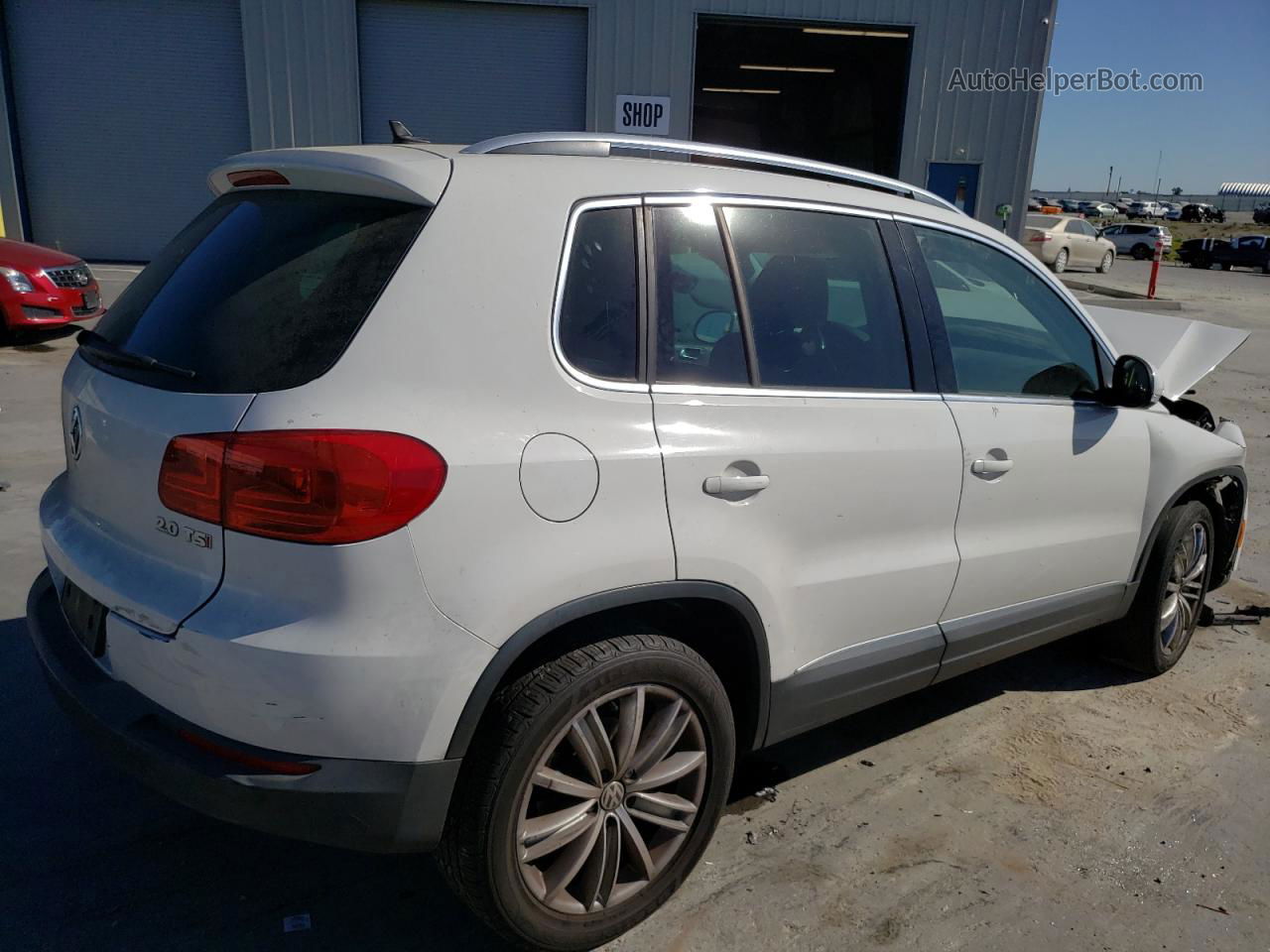 2013 Volkswagen Tiguan S White vin: WVGAV7AX5DW550335