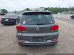 2016 Volkswagen Tiguan R-line Серебряный vin: WVGAV7AX5GW085012