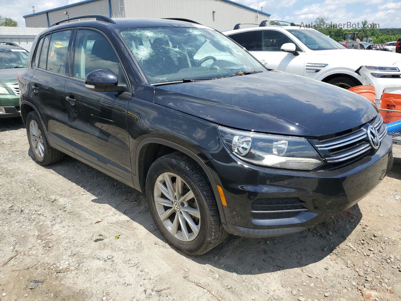 2017 Volkswagen Tiguan S Черный vin: WVGAV7AX5HK045229