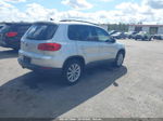 2017 Volkswagen Tiguan 2.0t/2.0t S Silver vin: WVGAV7AX5HK053251