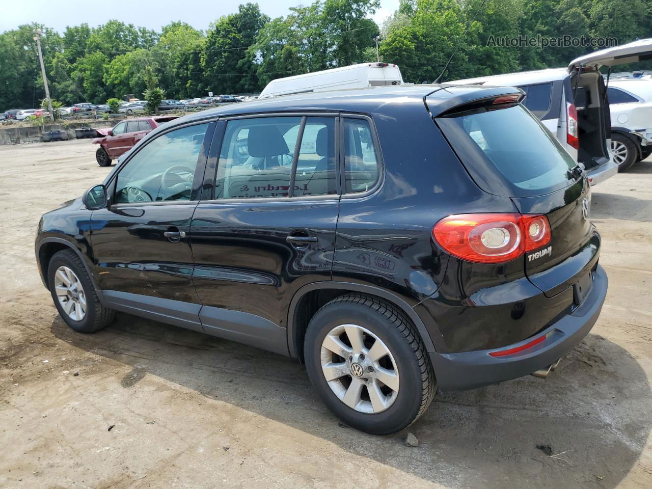 2010 Volkswagen Tiguan S Black vin: WVGAV7AX6AW527142