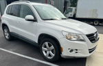 2010 Volkswagen Tiguan S White vin: WVGAV7AX6AW531689