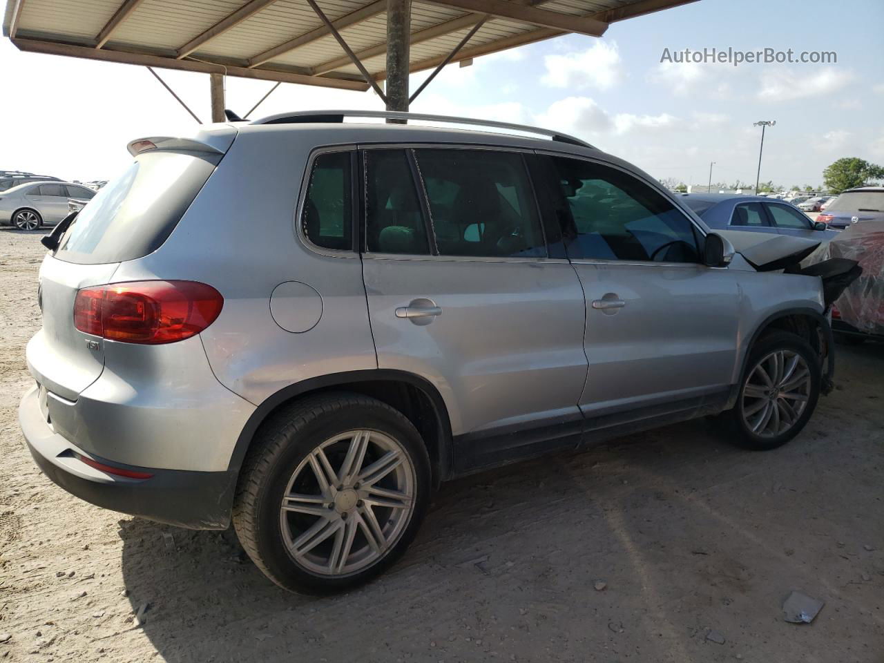 2016 Volkswagen Tiguan S Silver vin: WVGAV7AX6GW561994