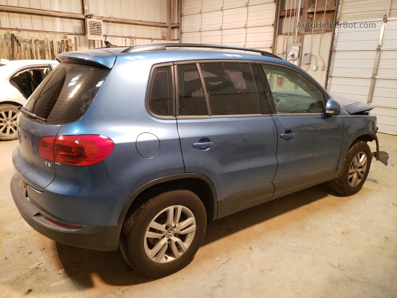 2017 Volkswagen Tiguan S Blue vin: WVGAV7AX6HK025877