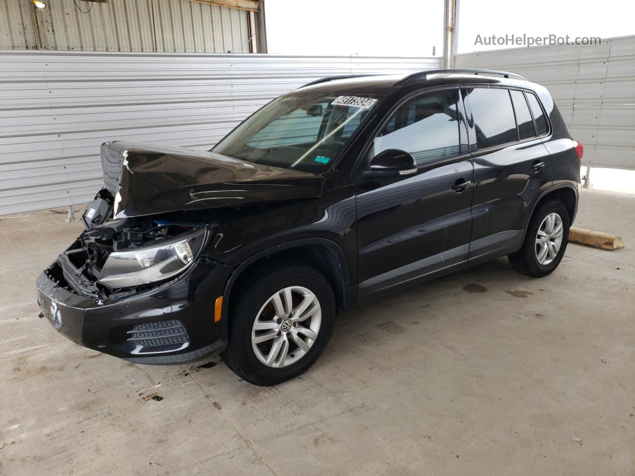 2017 Volkswagen Tiguan S Черный vin: WVGAV7AX6HW510691