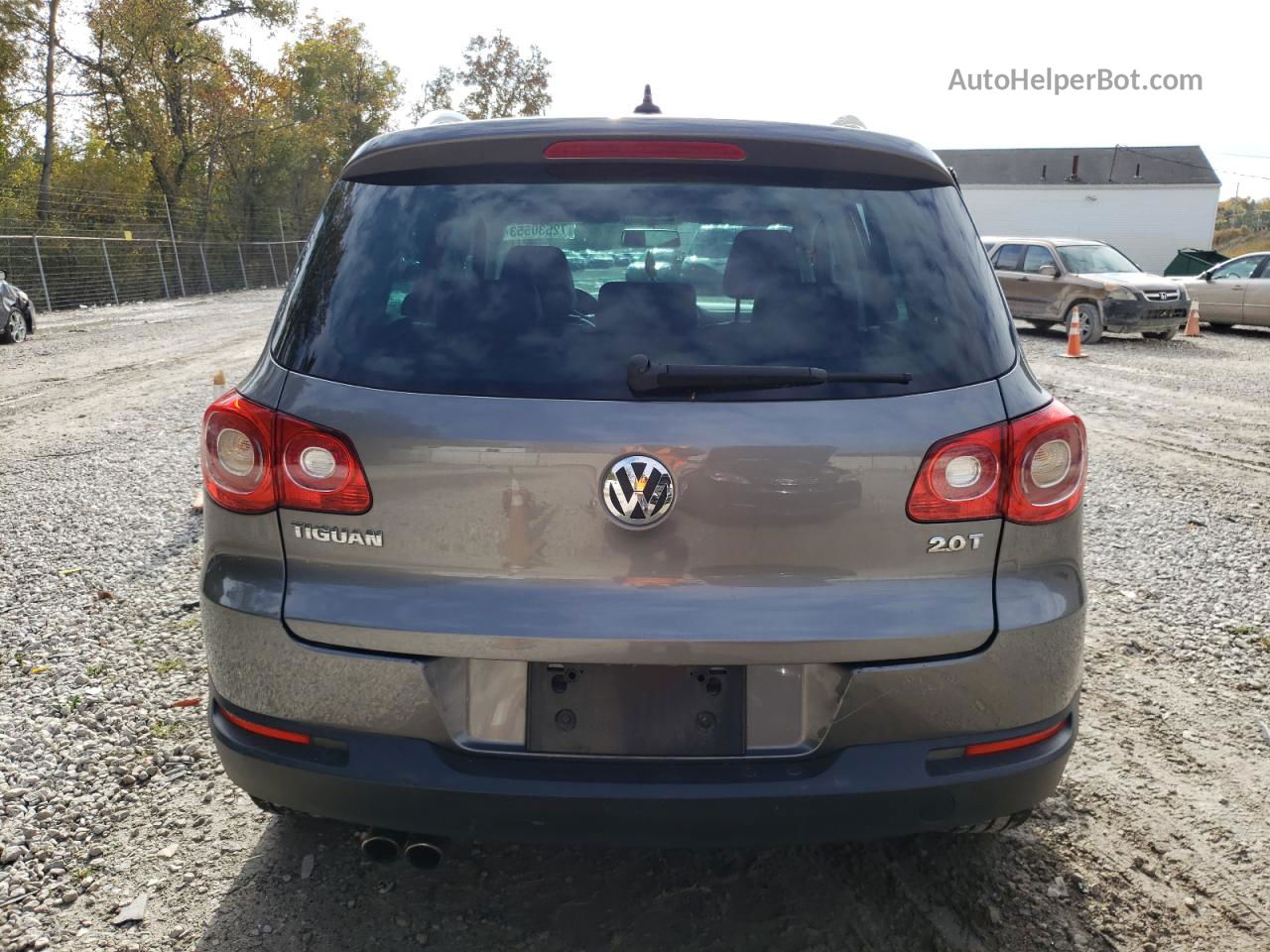 2010 Volkswagen Tiguan S Gray vin: WVGAV7AX7AW508602