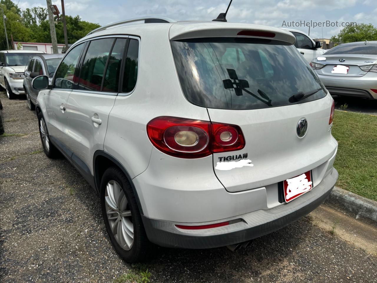 2010 Volkswagen Tiguan S Белый vin: WVGAV7AX7AW537288