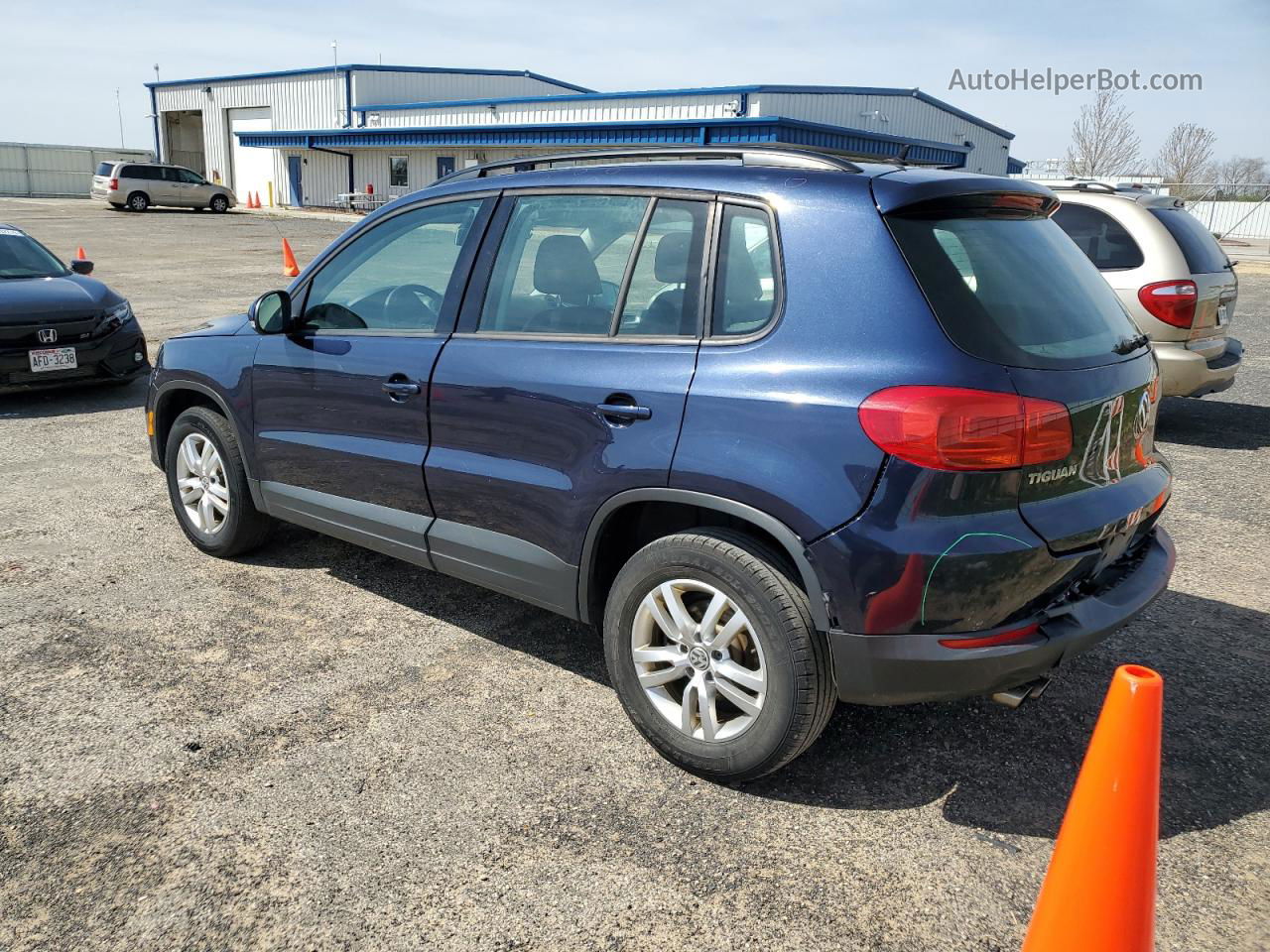 2016 Volkswagen Tiguan S Blue vin: WVGAV7AX7GW583860