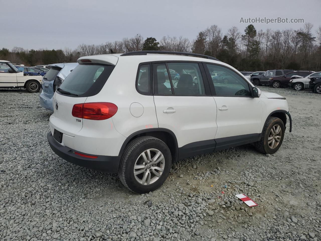 2016 Volkswagen Tiguan S White vin: WVGAV7AX7GW601418