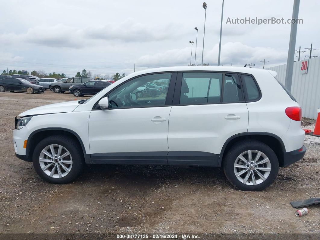 2017 Volkswagen Tiguan 2.0t/2.0t S Белый vin: WVGAV7AX7HK043305