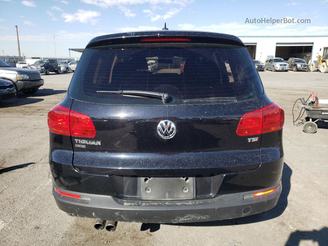 2018 Volkswagen Tiguan Limited  Black vin: WVGAV7AX7JK000072