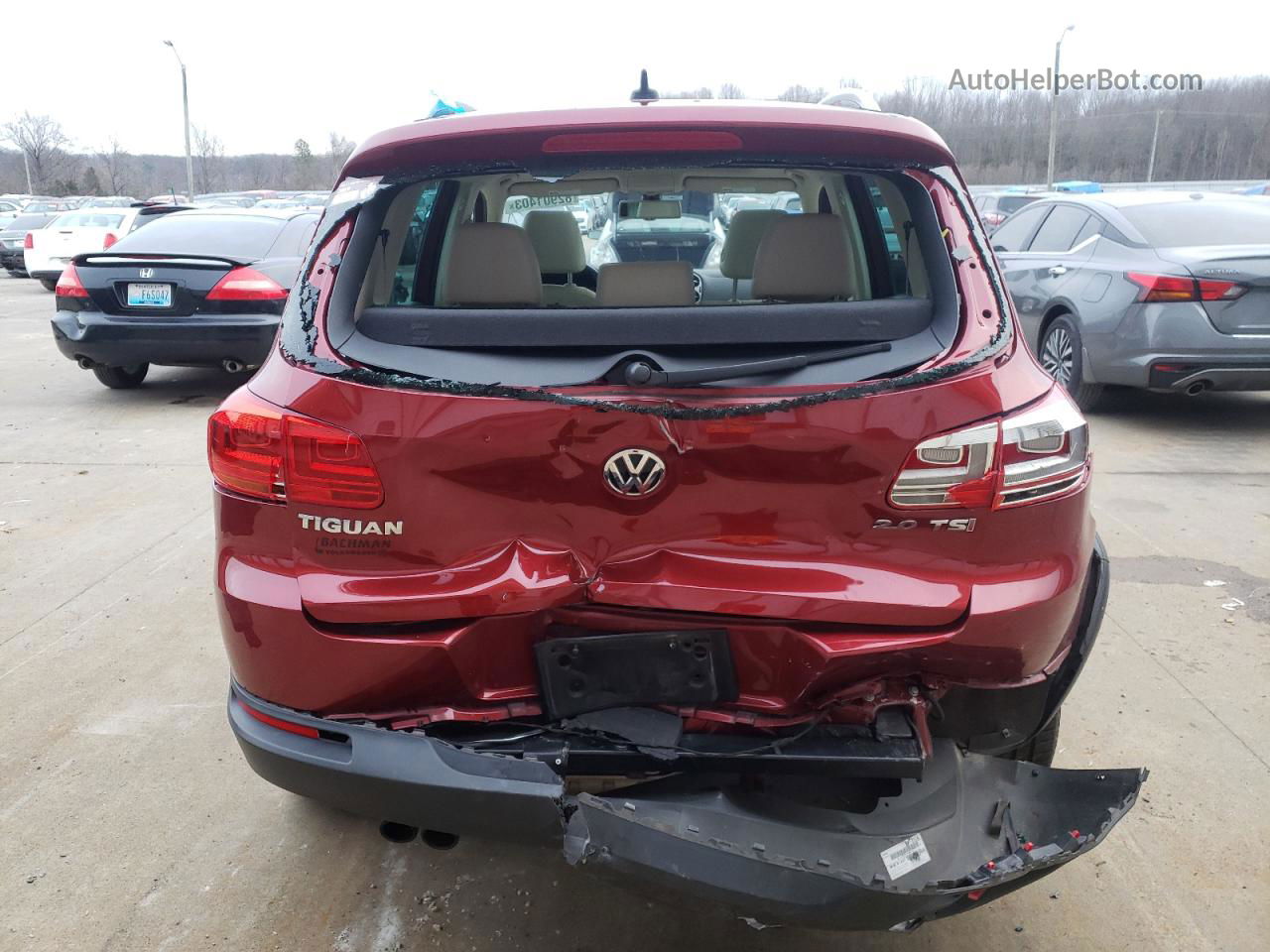 2013 Volkswagen Tiguan S Red vin: WVGAV7AX8DW035572