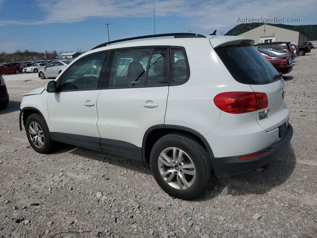 2016 Volkswagen Tiguan S White vin: WVGAV7AX8GW027587