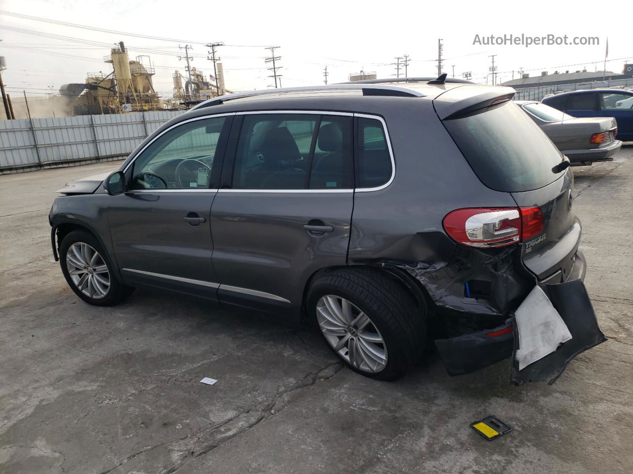 2016 Volkswagen Tiguan S Gray vin: WVGAV7AX8GW516846