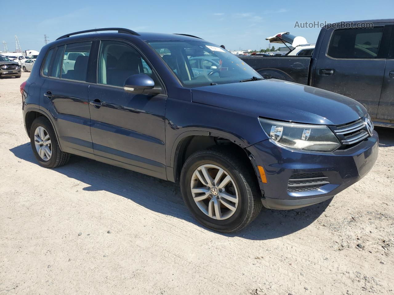 2016 Volkswagen Tiguan S Blue vin: WVGAV7AX8GW559969