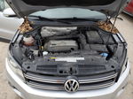 2016 Volkswagen Tiguan S Серебряный vin: WVGAV7AX8GW574083